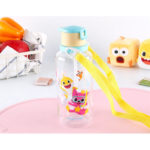 Pinkfong Shoulder Strap Straw Bottle - 380ml - Image 4
